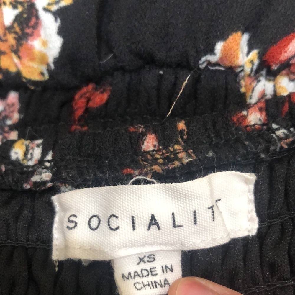 Nordstrom Socialite Maxi Dress Size XS Black Floral Off Shoulder OTS - Picture 7 of 11